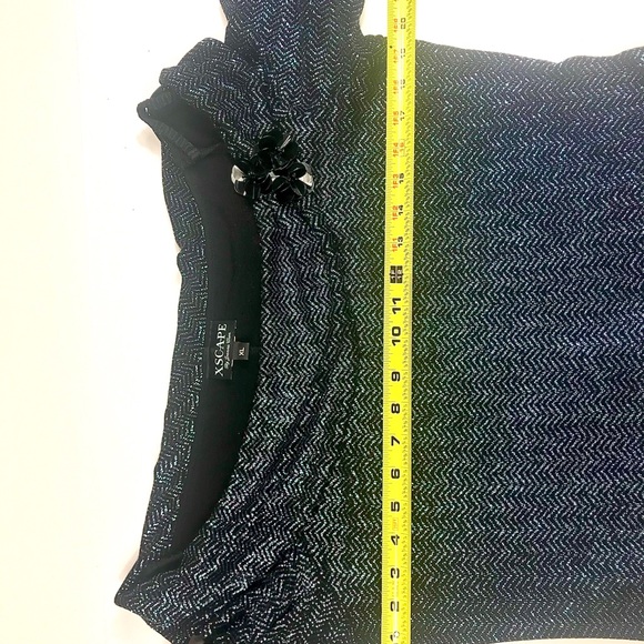 XSCAPE By Joanna Chen Off-The-Shoulder Blouse, XL - Picture 3 of 8